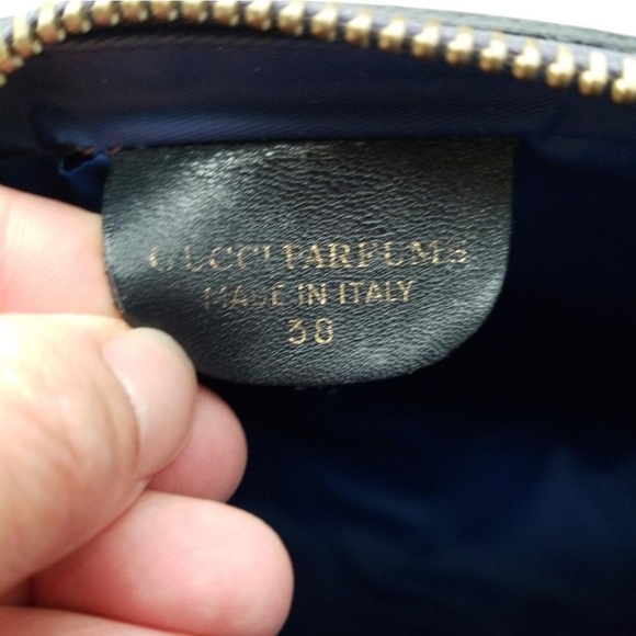 Authentic Vintage Gucci Clutch - Picture 8 of 9